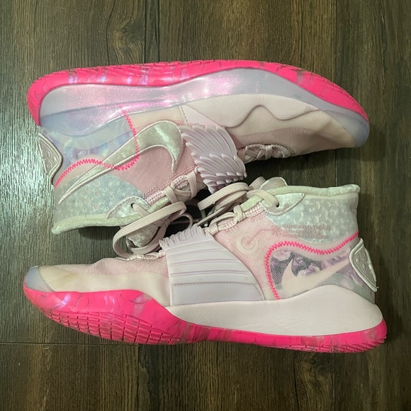 Kd 12 Aunt Pearl - Picture 2 of 3
